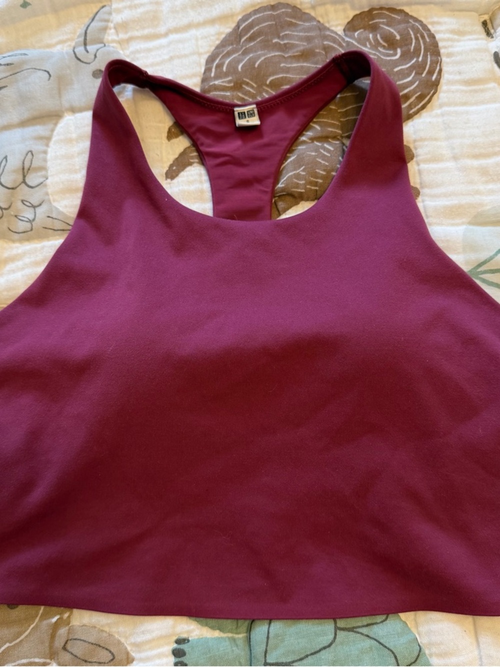 Uniqlo Crop Performance Active Racerback Tank Wireless Bra Size Small